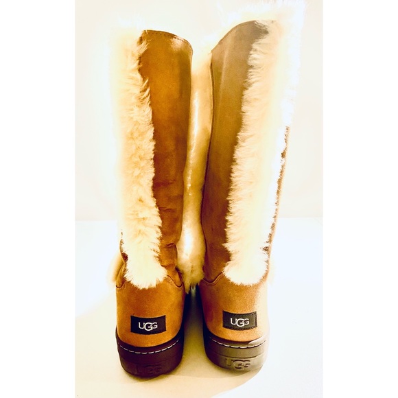Ugg Women's Sundance II Revival Shearling Boots - Picture 6 of 8